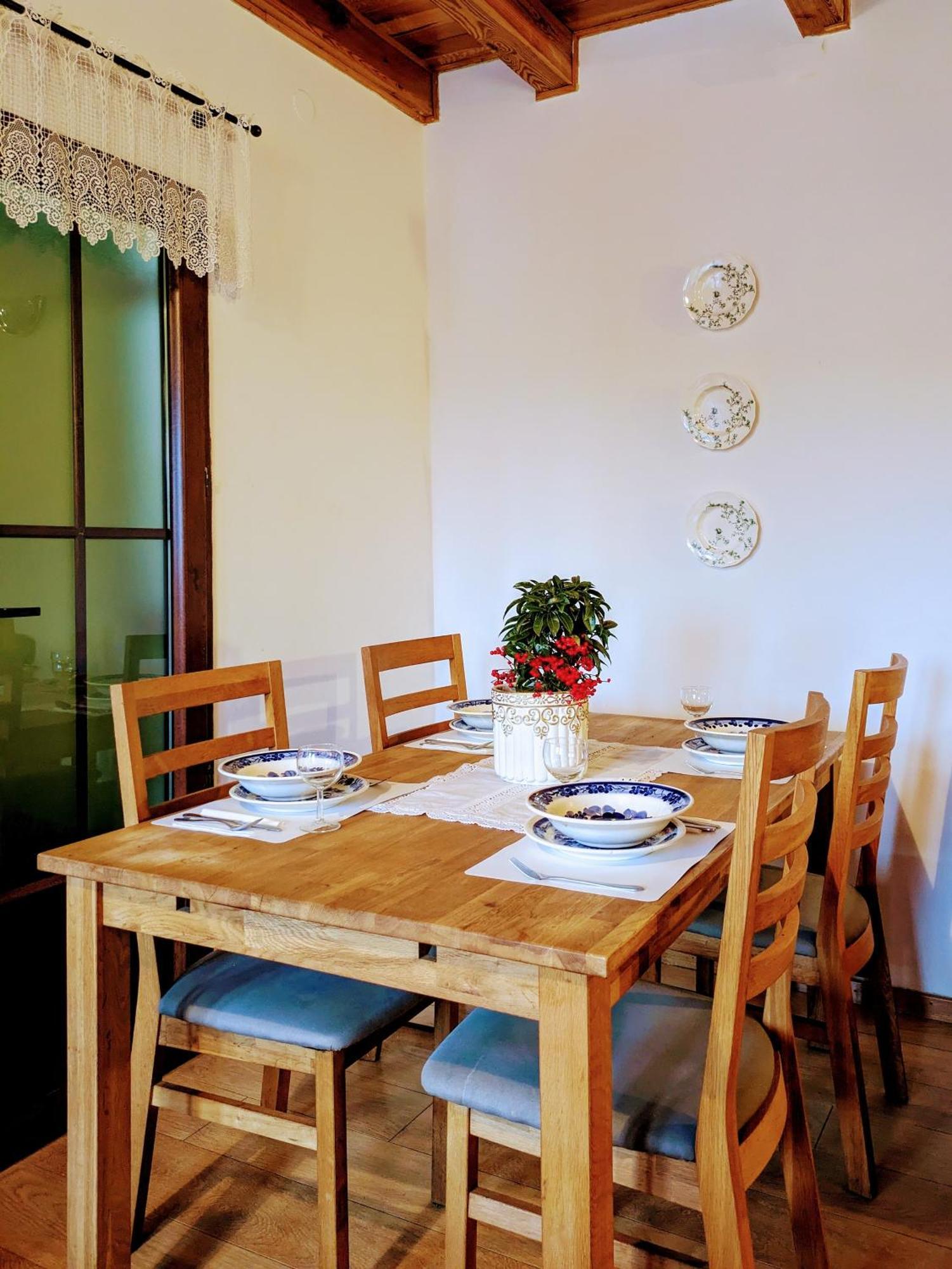 Holiday home Dom Na Skarpie Z Widokiem Na Jezioro, Z Kominkiem I Garazem