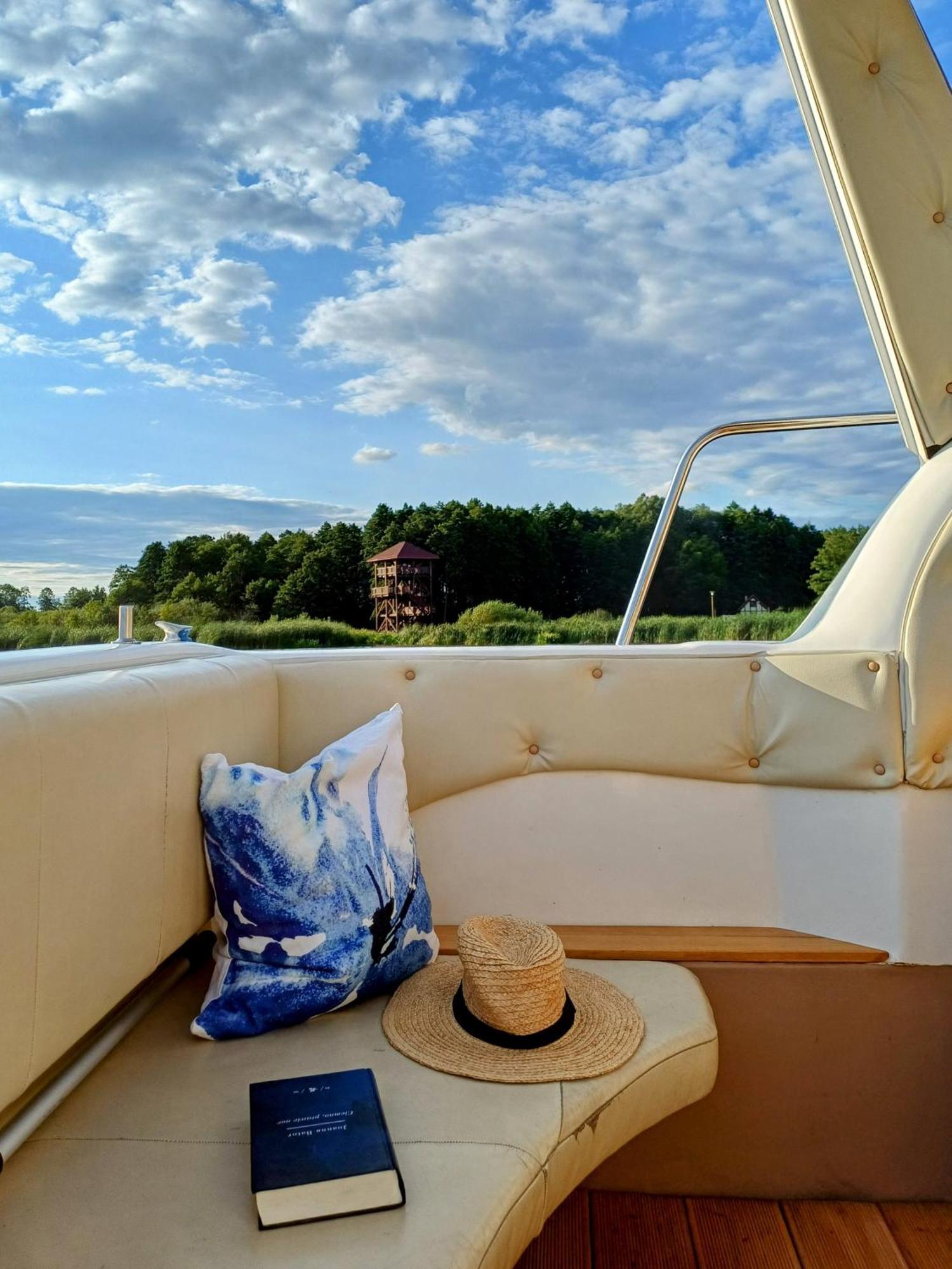 Dom Na Skarpie Z Widokiem Na Jezioro, Z Kominkiem I Garazem Holiday home Stary Dzierzgon